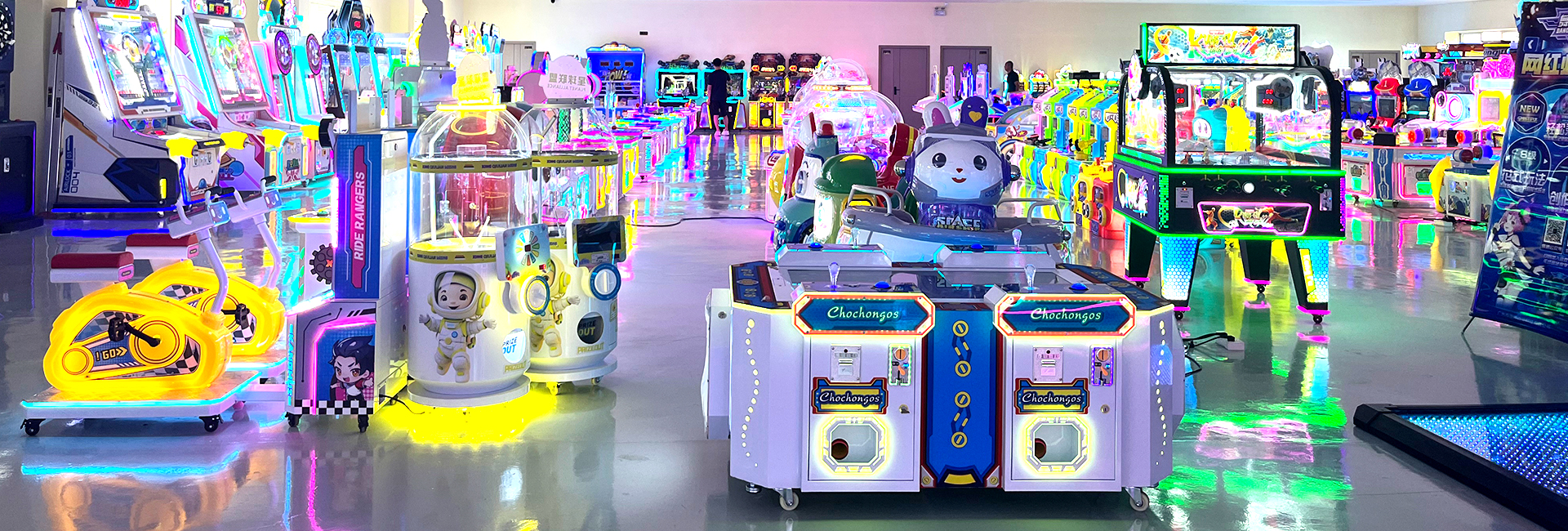 2000㎡ Product Showroom