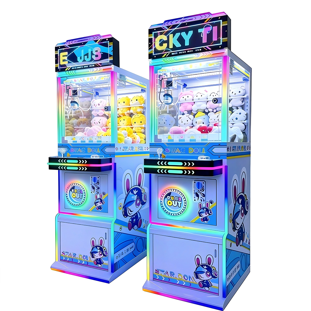 <strong>Mini claw machine</strong>